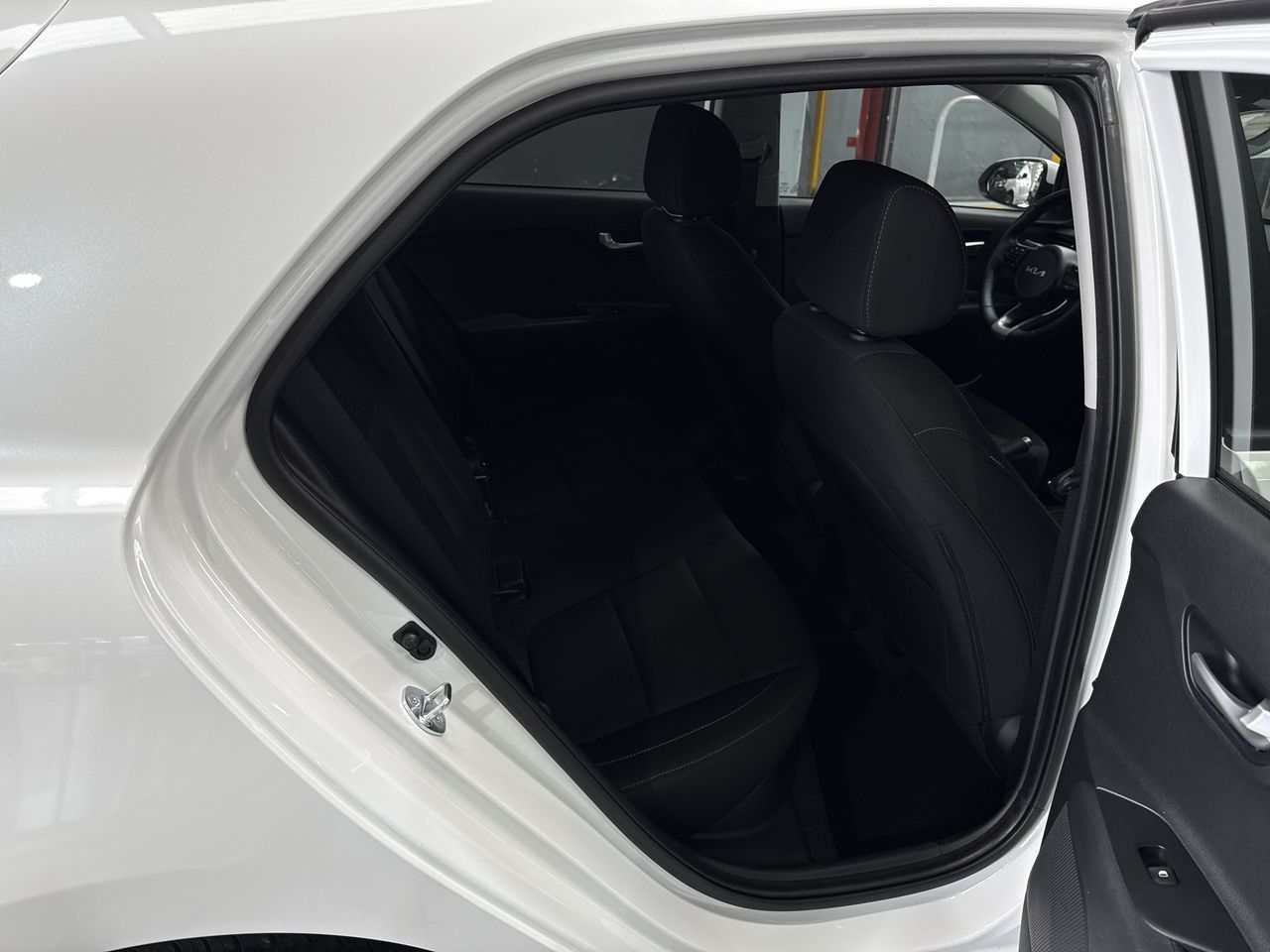 2023 Kia RIO LX TM