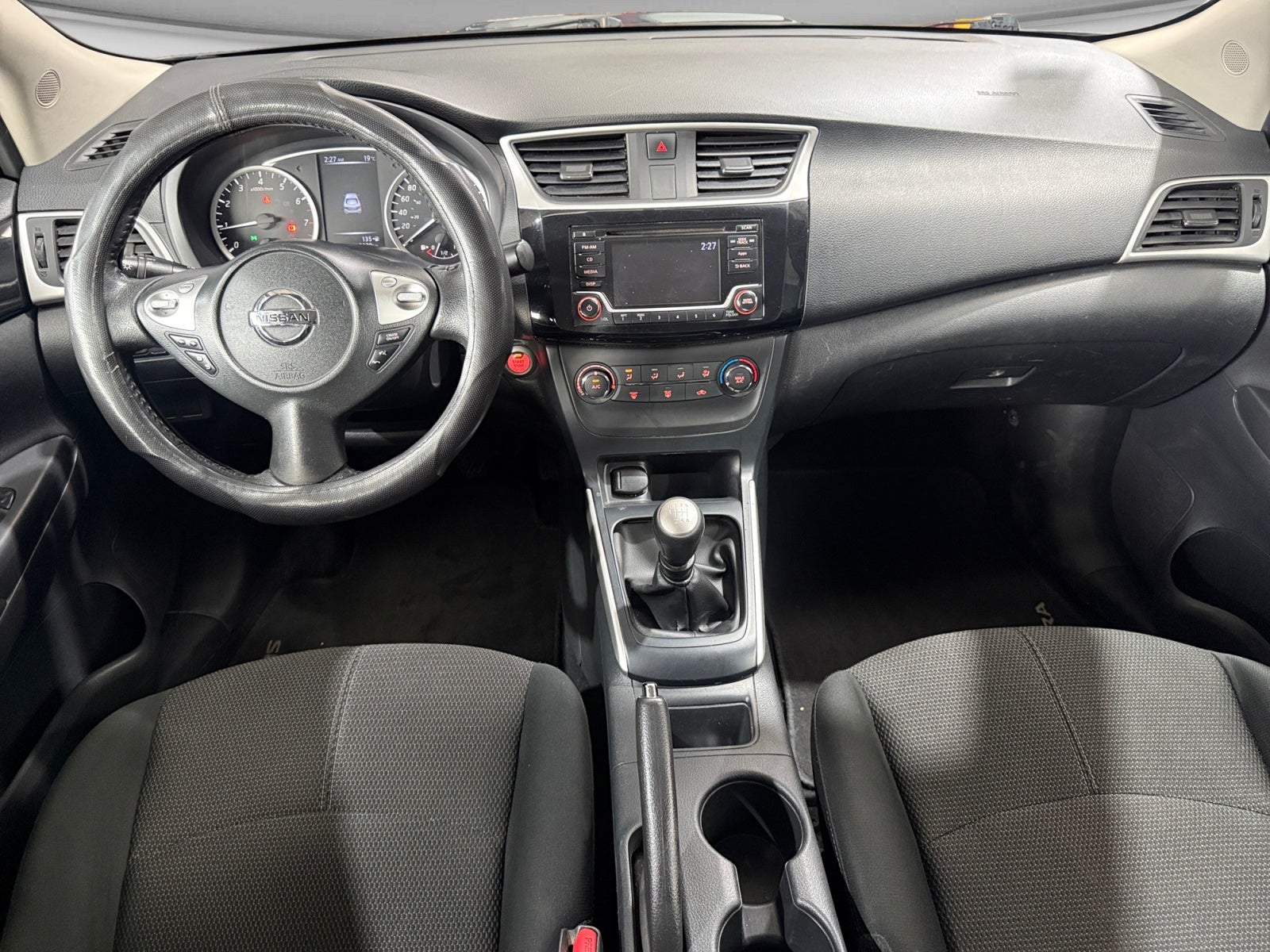 2018 Nissan SENTRA ADVANCE MT