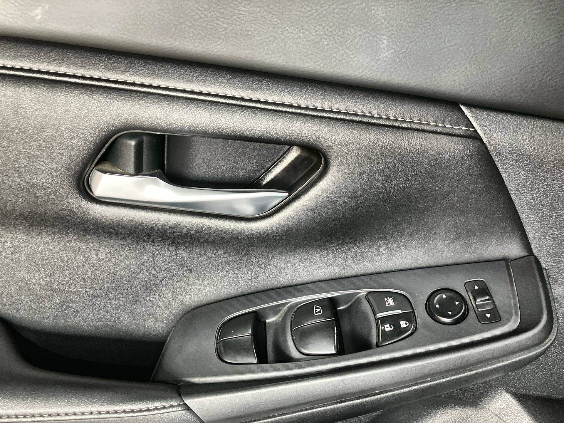 2022 Nissan SENTRA ADVANCE CVT 22