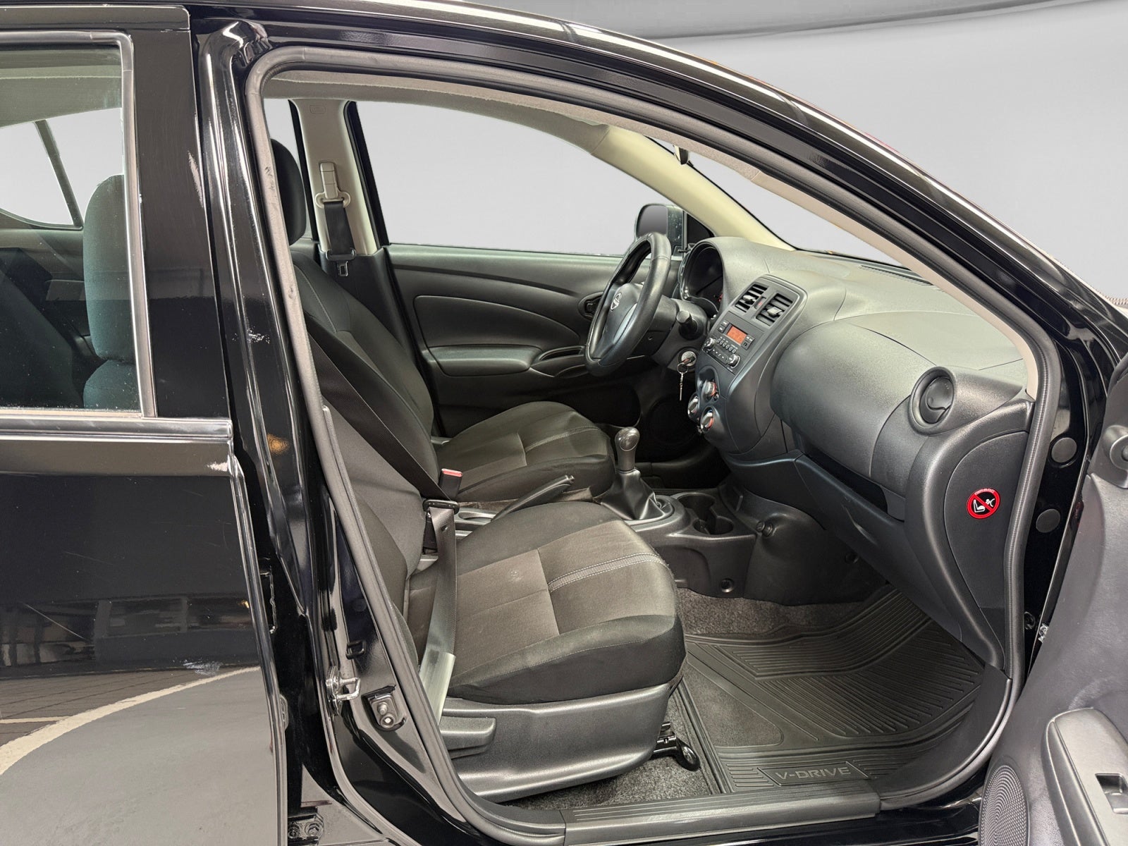 2024 Nissan V-DRIVE MT 26