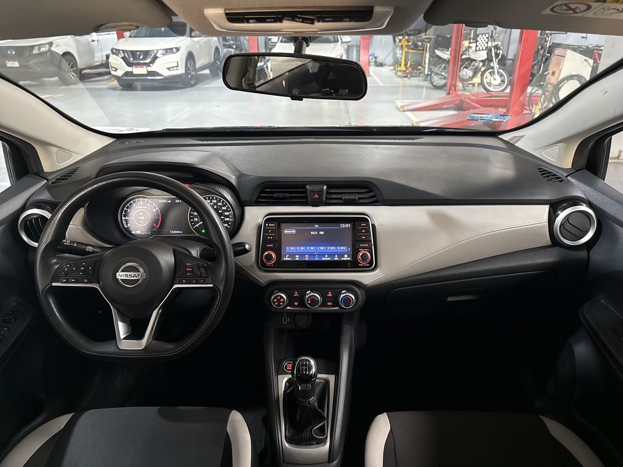 2021 Nissan VERSA SENSE MT 21