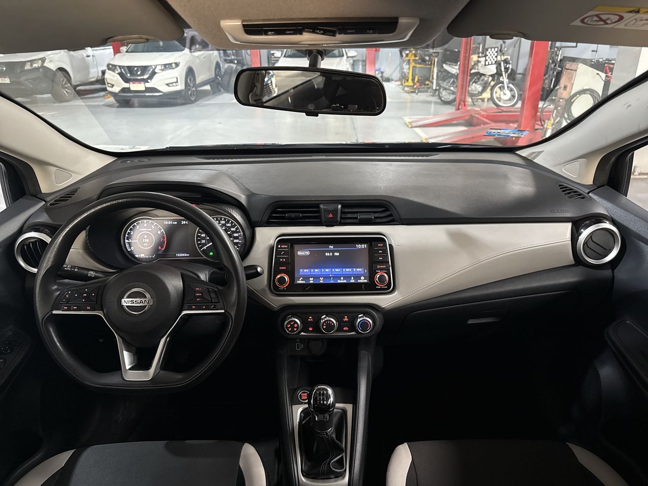 2021 Nissan VERSA SENSE MT 21