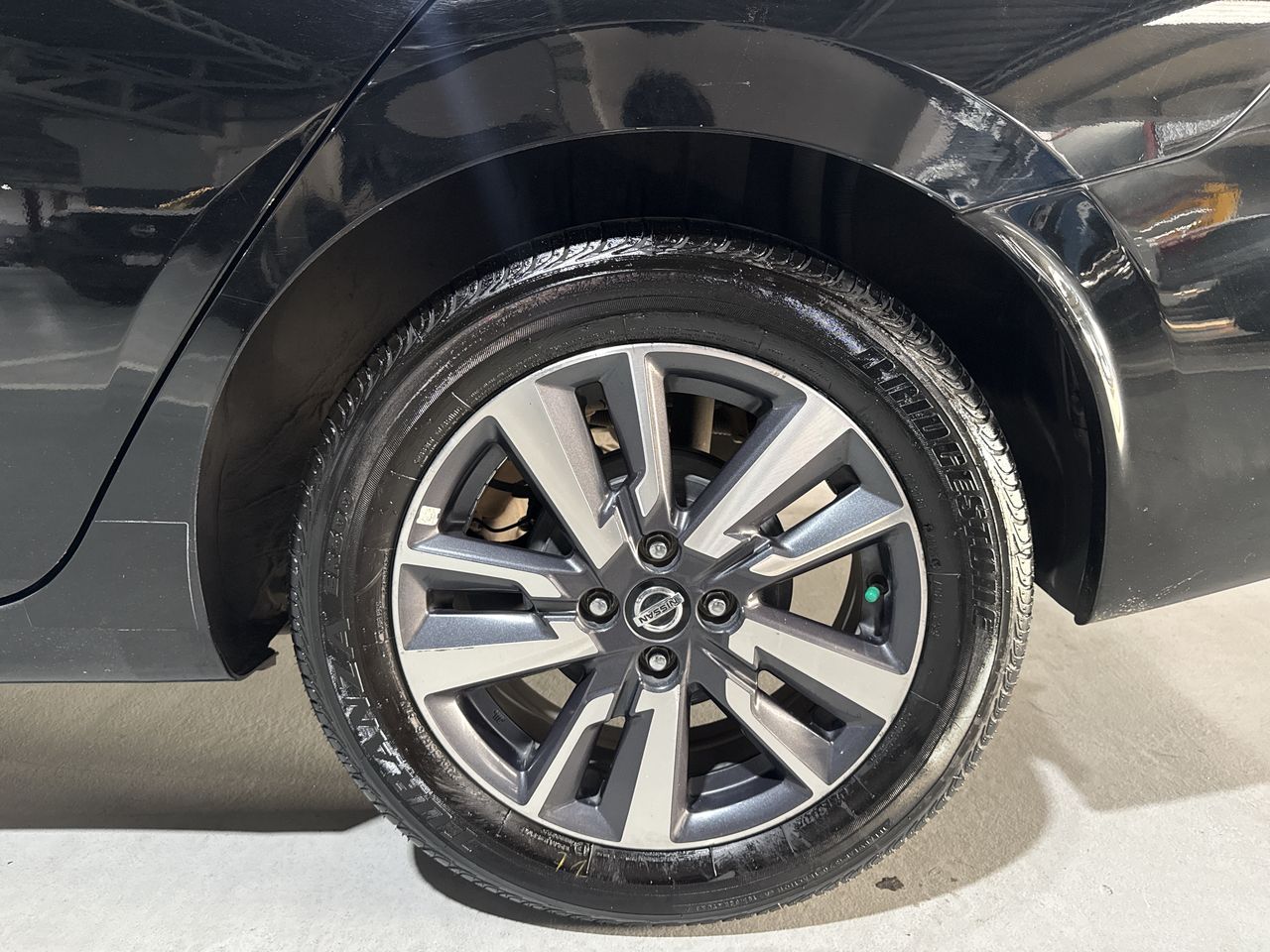 2021 Nissan VERSA SENSE MT 21