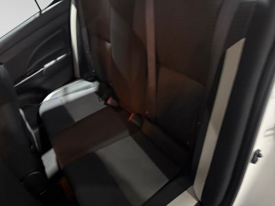 2022 Nissan VERSA ADVANCE CVT 22