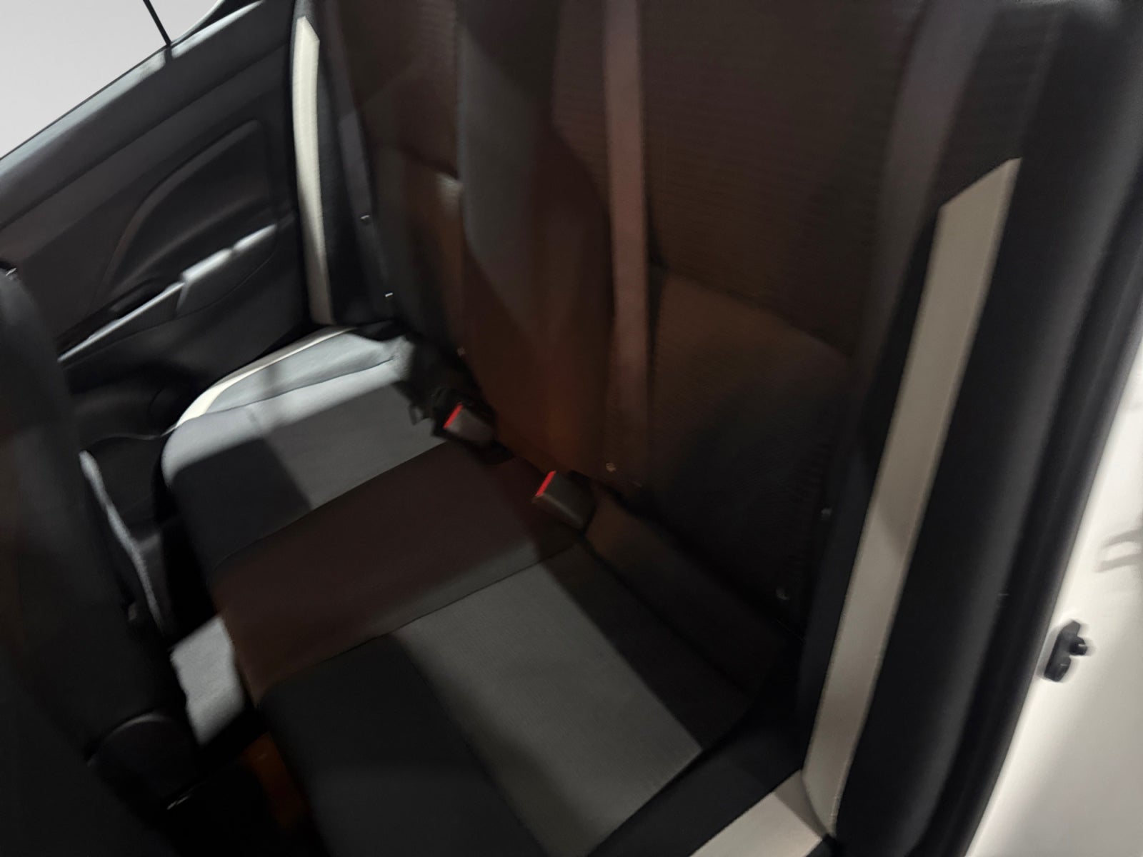 2022 Nissan VERSA ADVANCE CVT 22