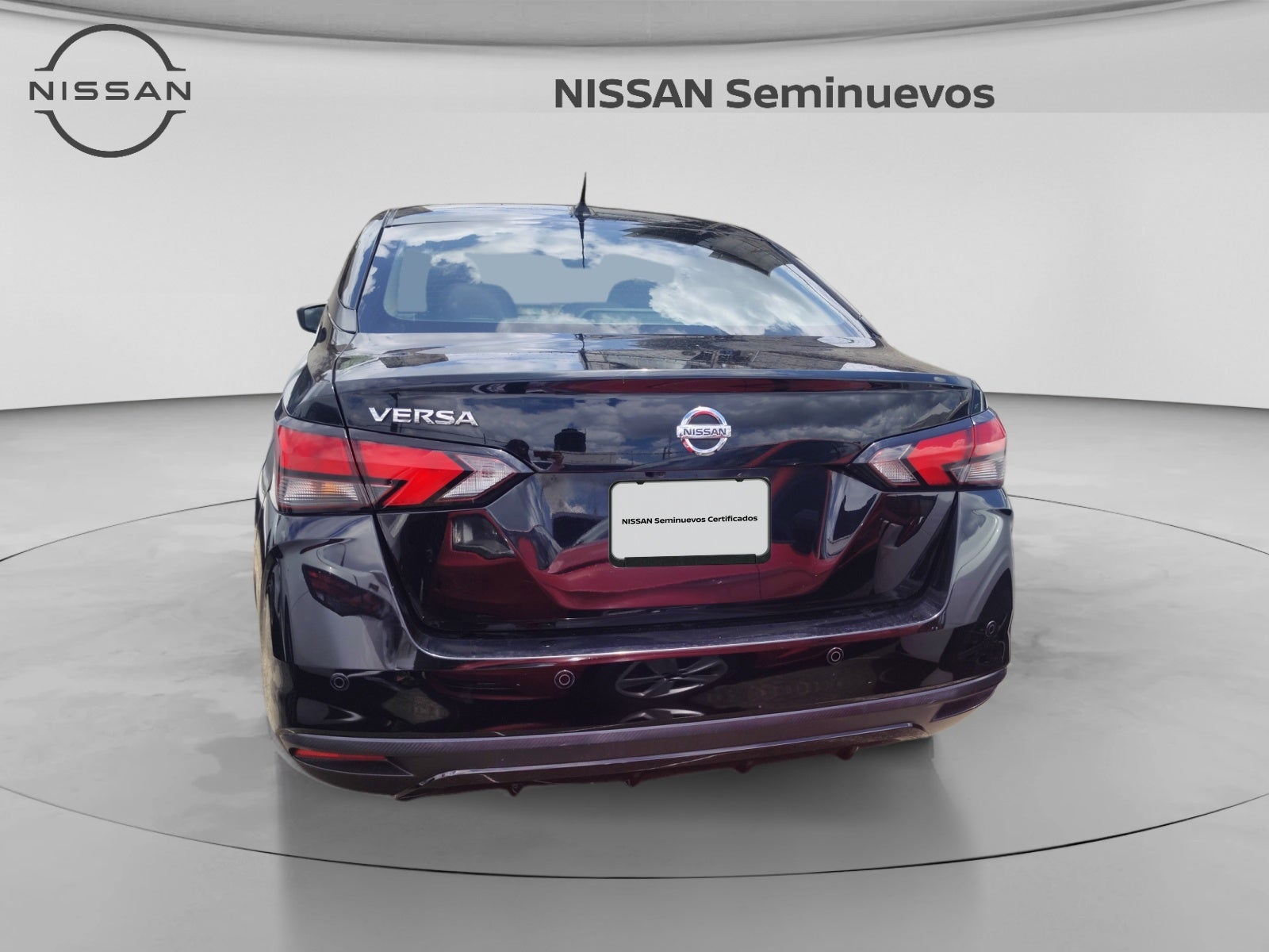 2020 Nissan VERSA ADVANCE MT