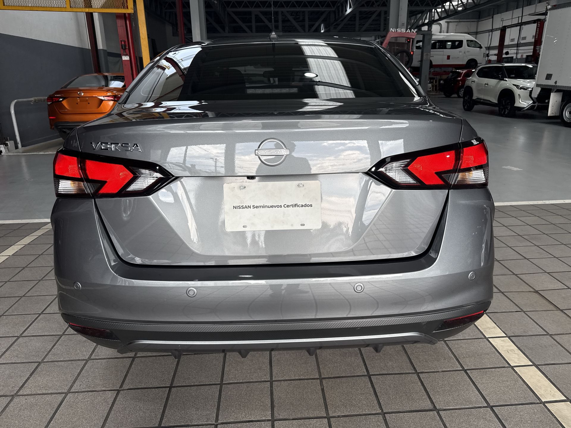 2025 Nissan VERSA ADVANCE CVT 25