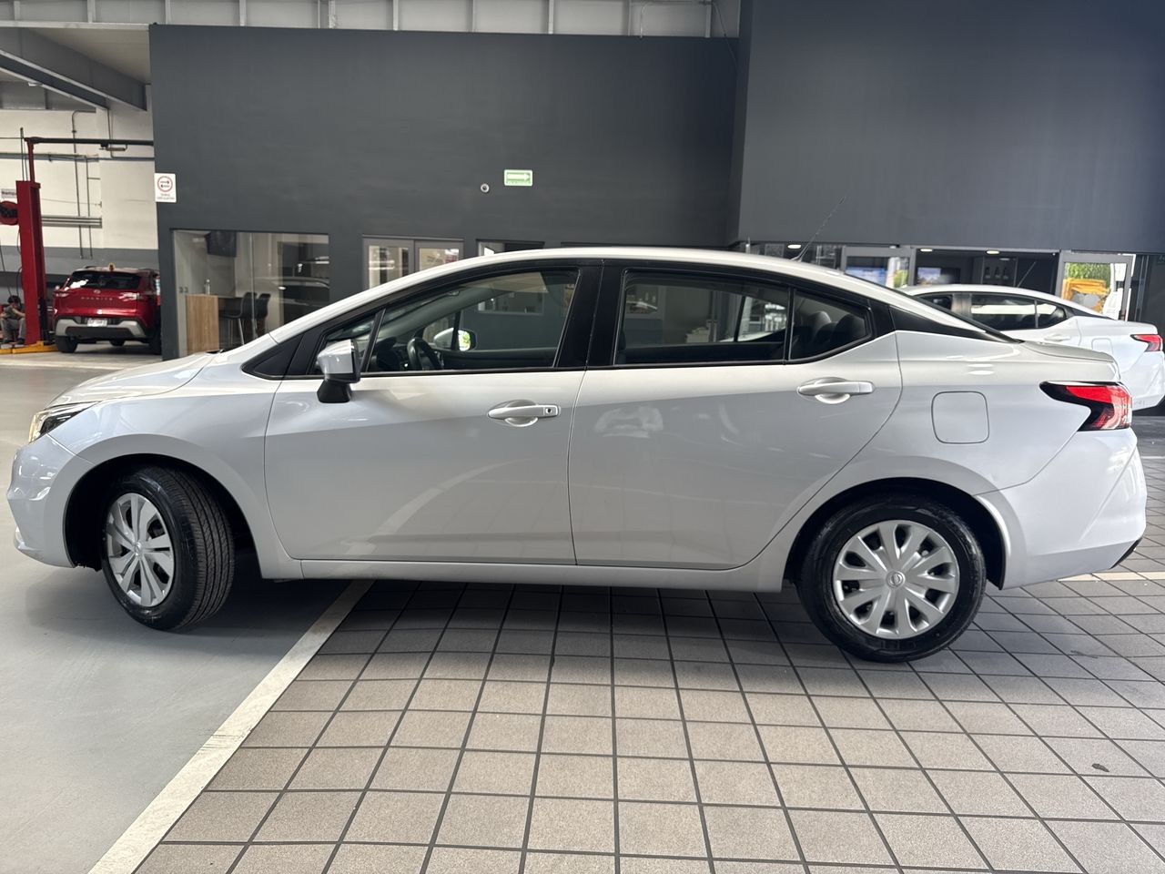 2021 Nissan VERSA SENSE CVT 21
