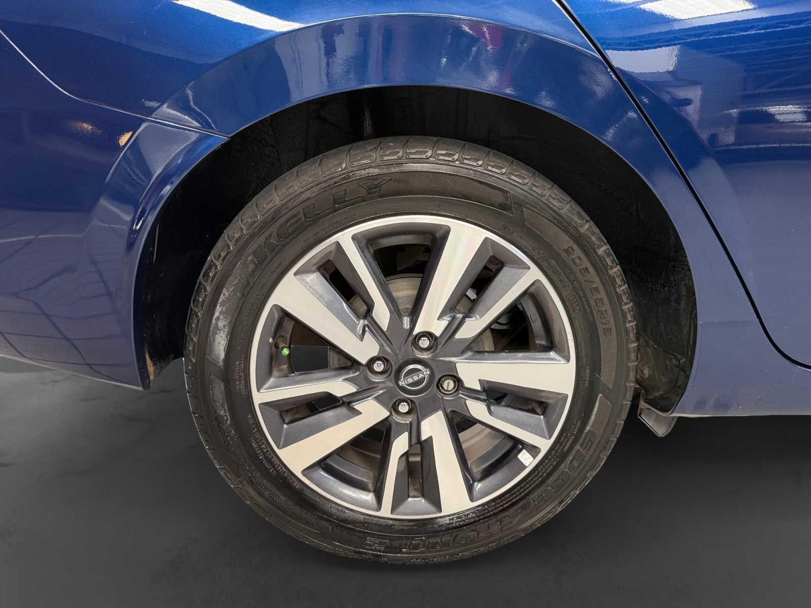 2023 Nissan VERSA ADVANCE CVT 23