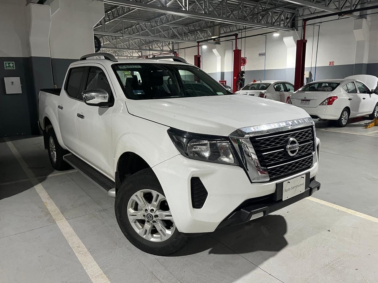 2022 Nissan FRONTIER LE TA 22