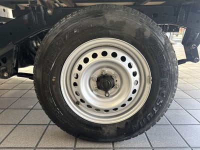 2023 Nissan NP300 CHASIS TM AC 23