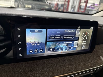 2025 Nissan KICKS PLATINUM CVT