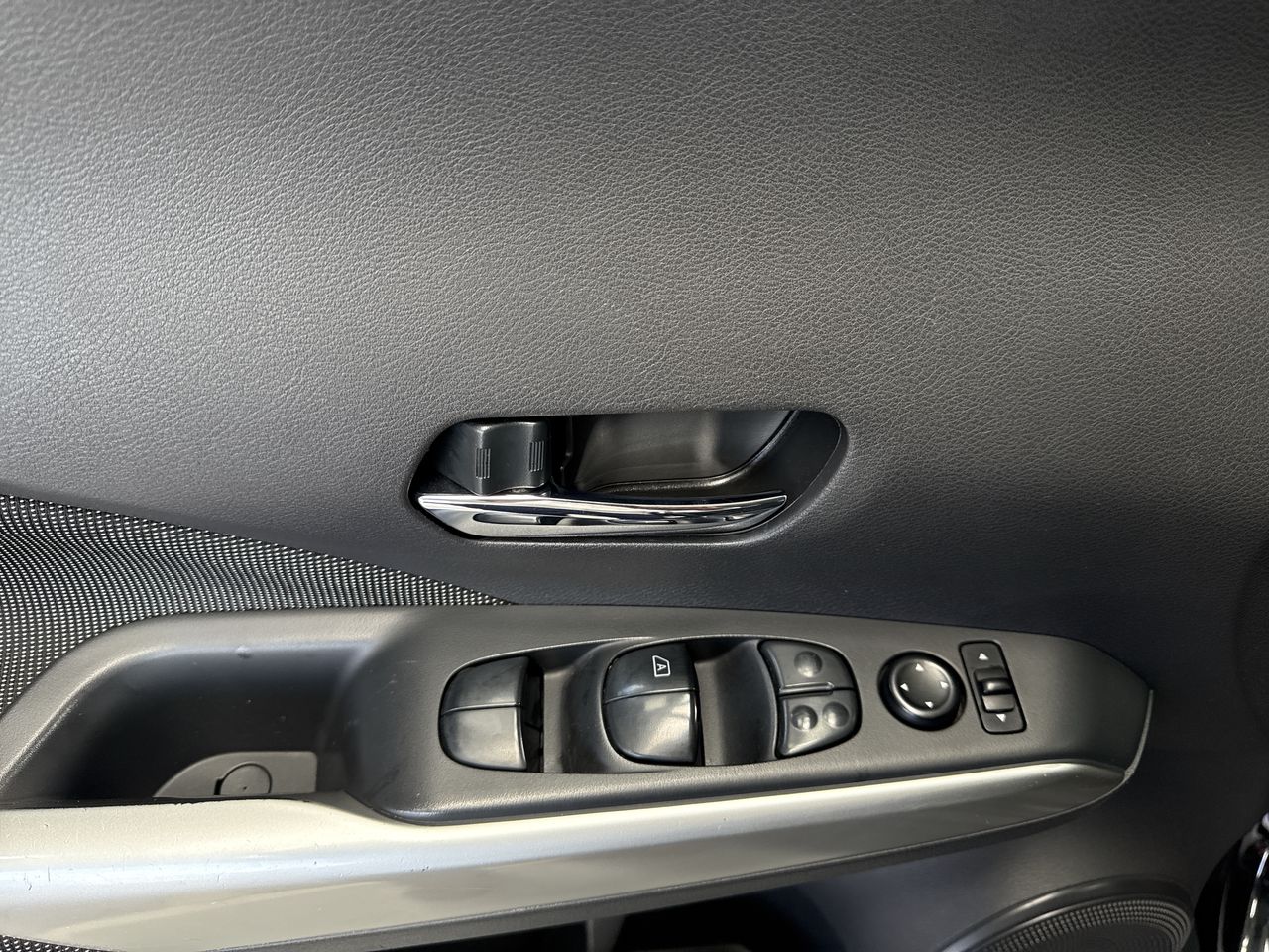 2020 Nissan KICKS SENSE 1.6 LTS T/M A/C