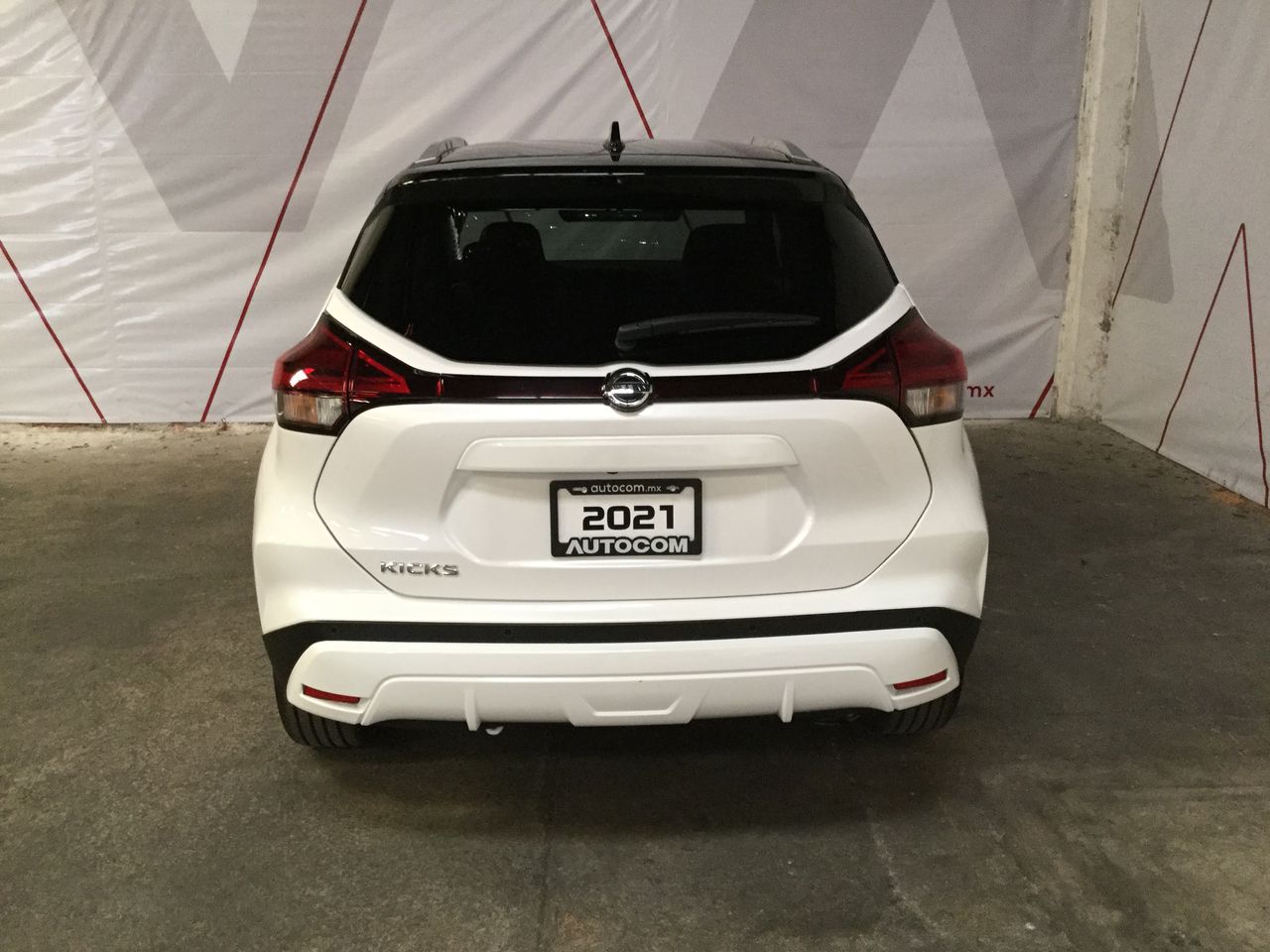 2021 Nissan KICKS PLATINUM BI-TONO 1.6 LTS CVT 21