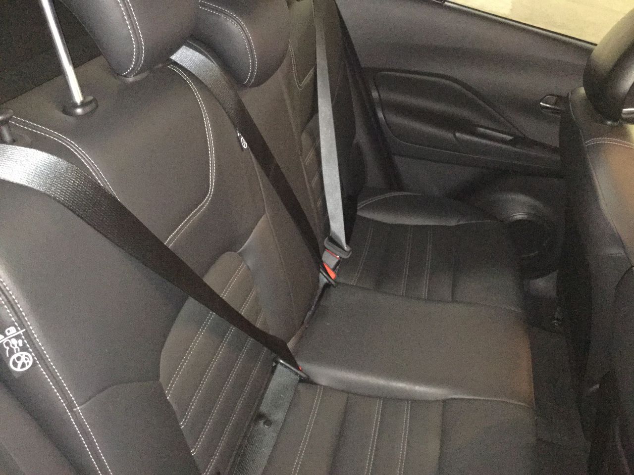 2021 Nissan KICKS PLATINUM BI-TONO 1.6 LTS CVT 21