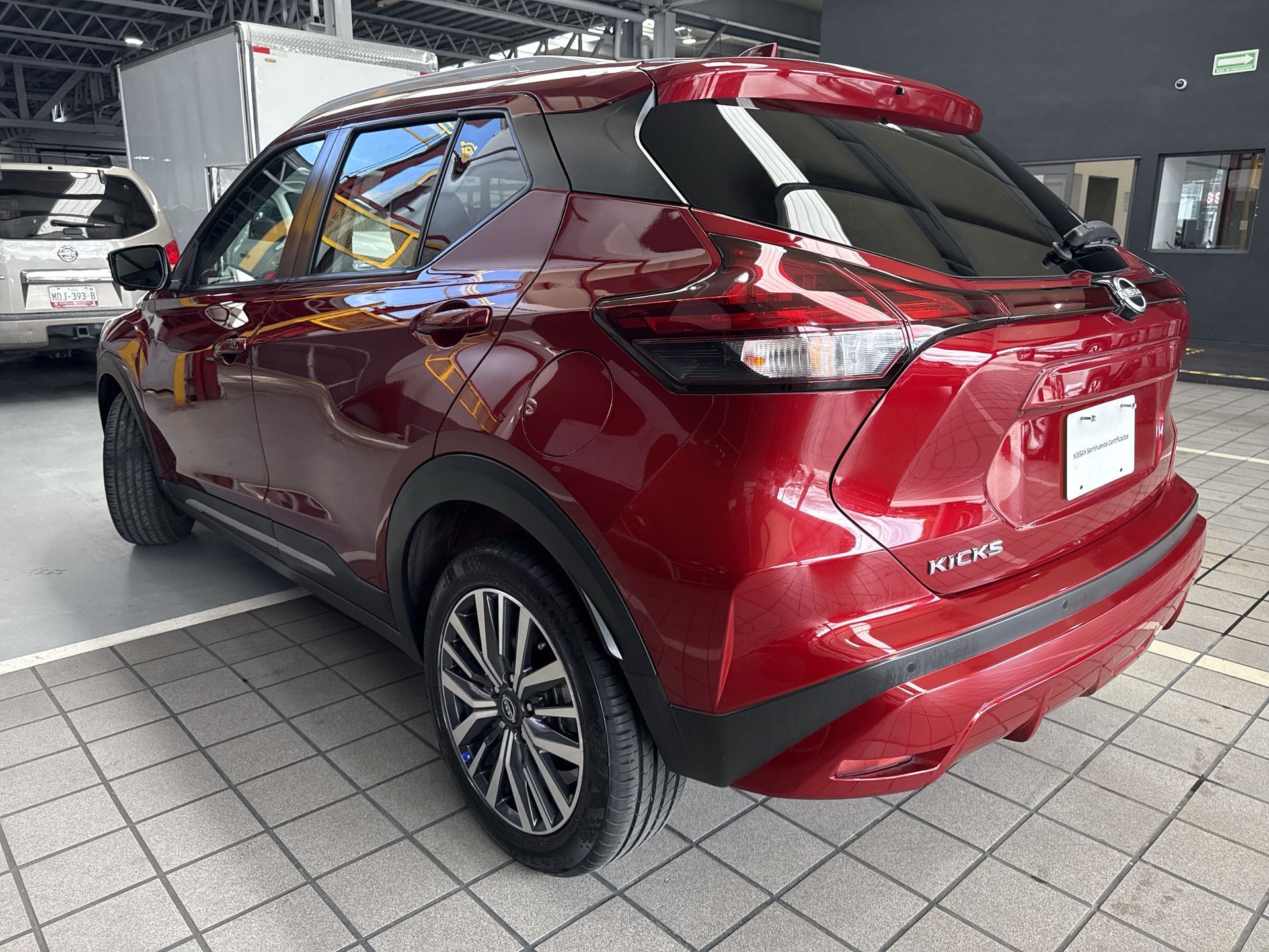 2024 Nissan KICKS PLATINUM 1.6 LTS CVT 24
