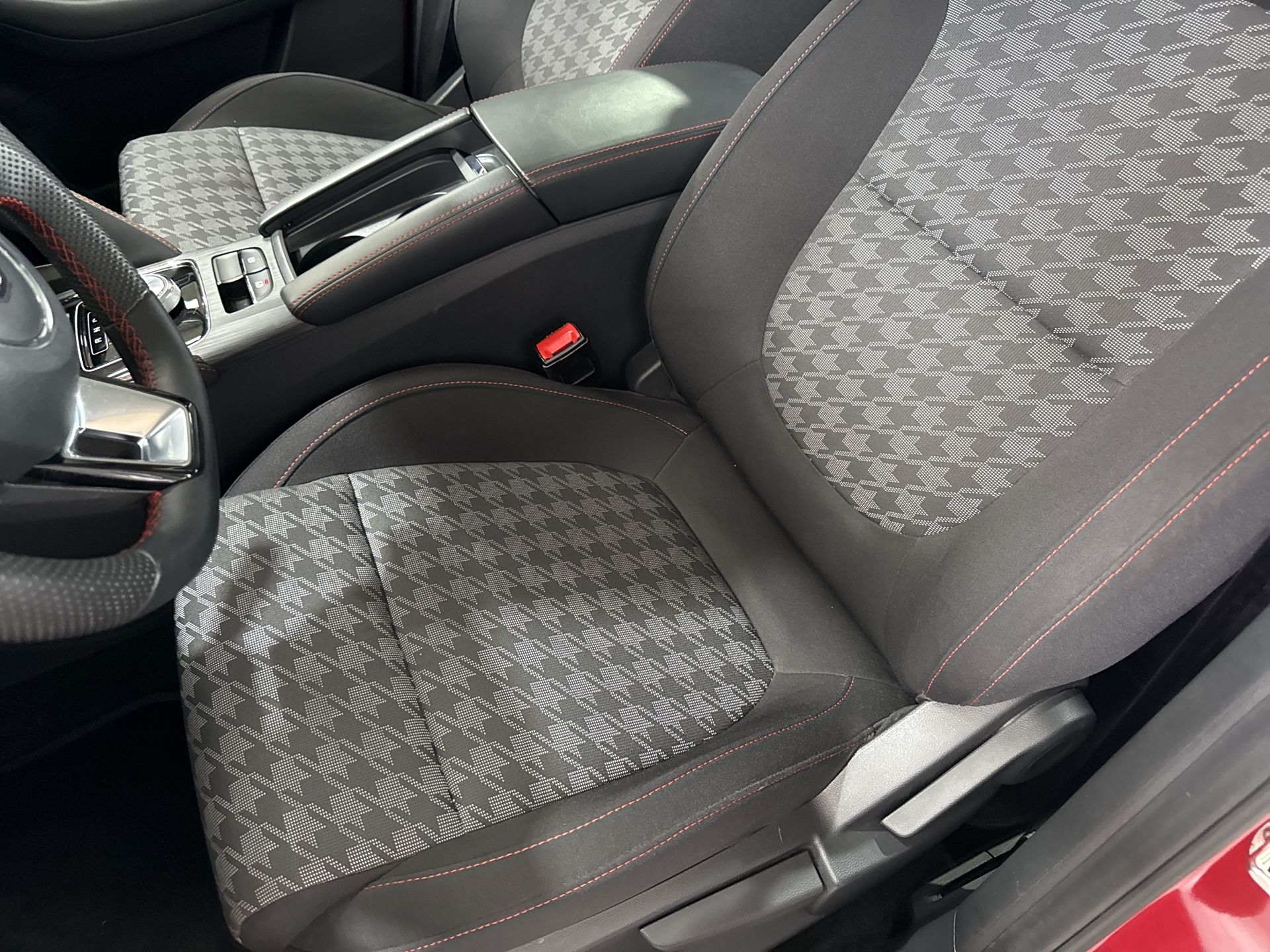 2024 MG ZS DYNAMO
