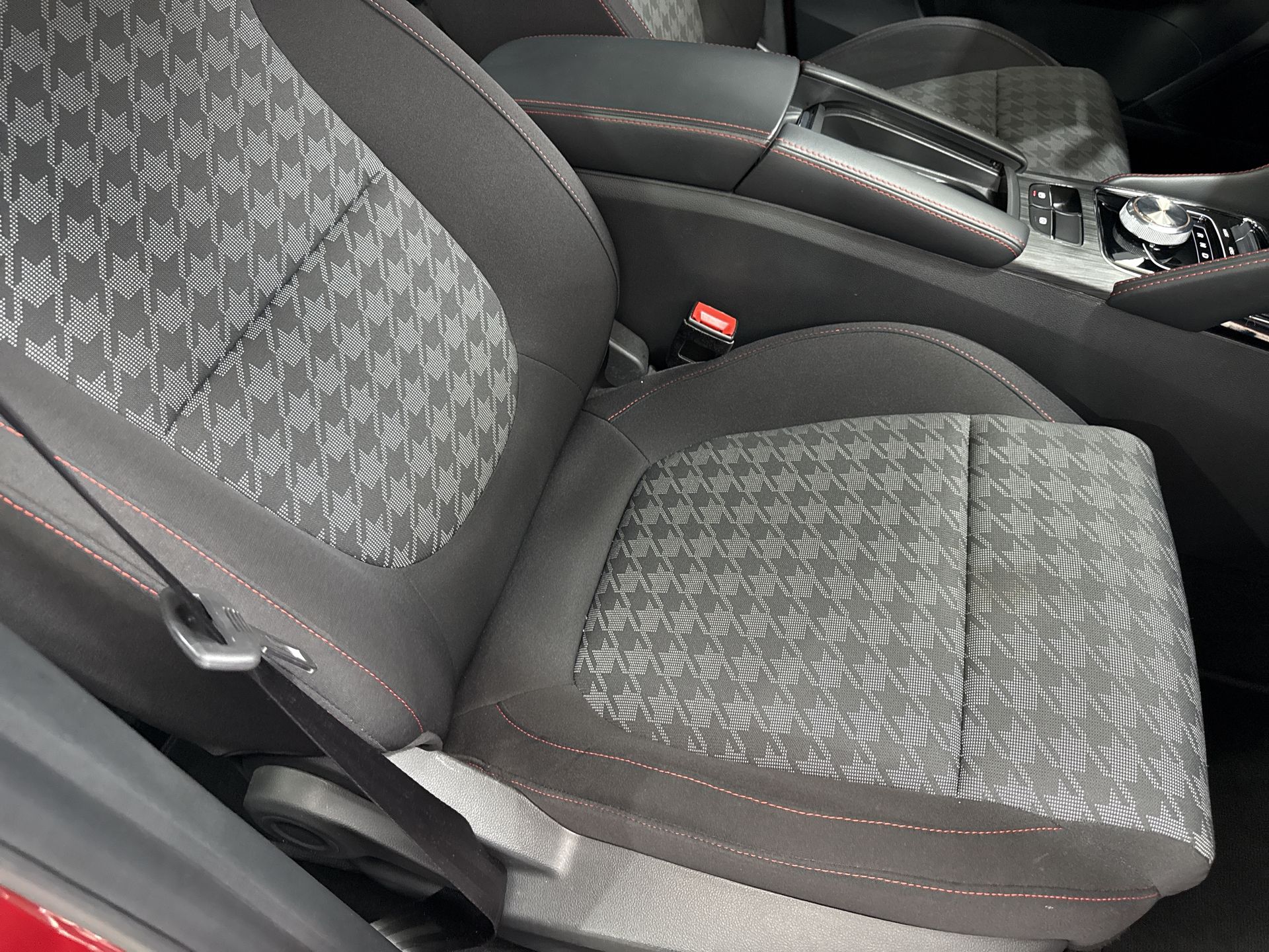 2024 MG ZS DYNAMO