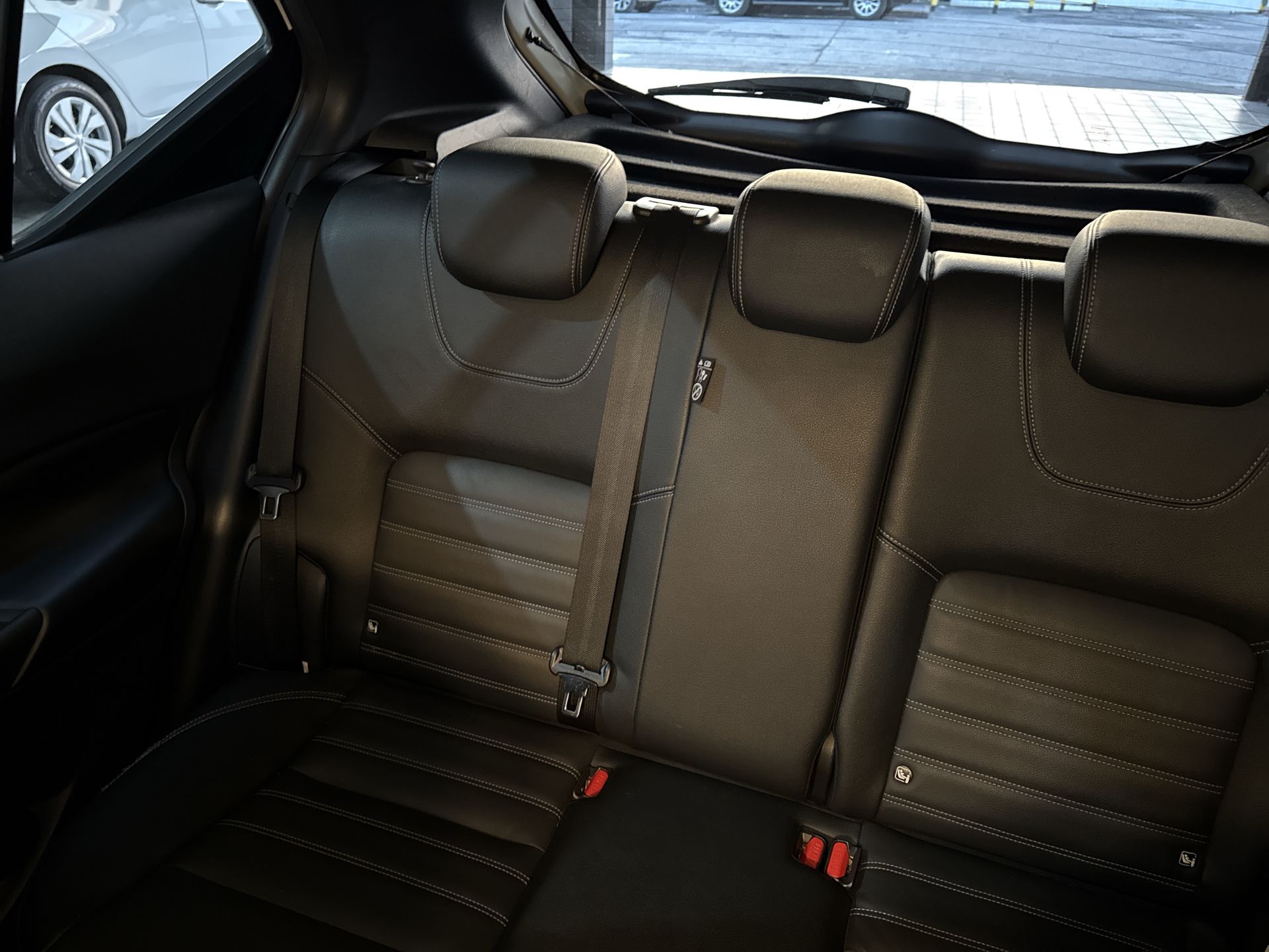 2023 Nissan KICKS PLATINUM E-POWER 23