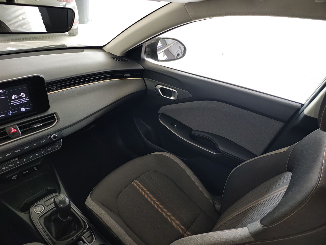 2024 Kia K3 EX MT