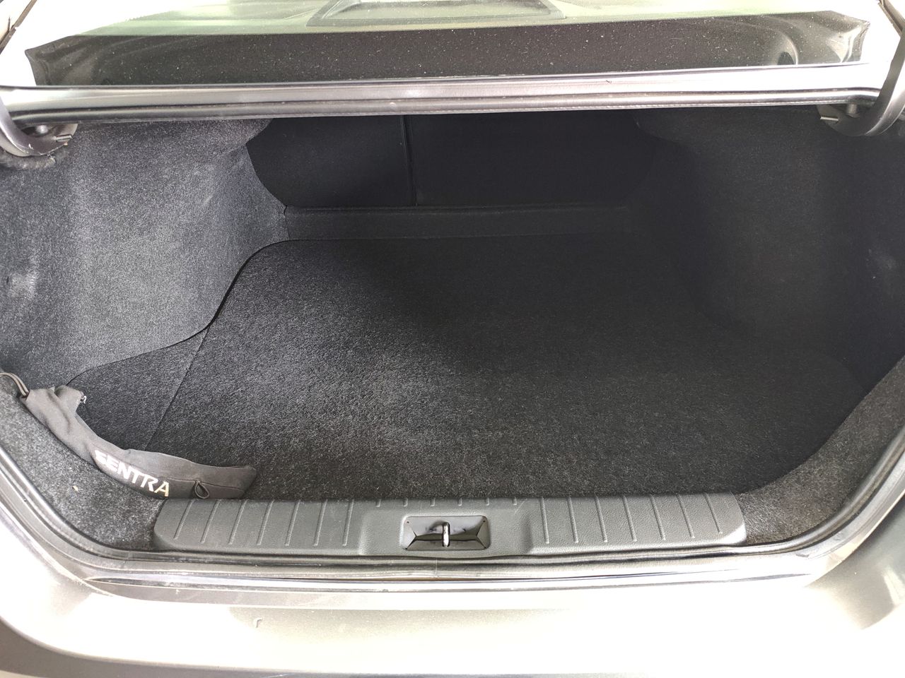 2021 Nissan SENTRA SR BITONO CVT 21