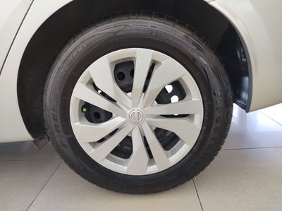 2021 Nissan VERSA SENSE MT 21