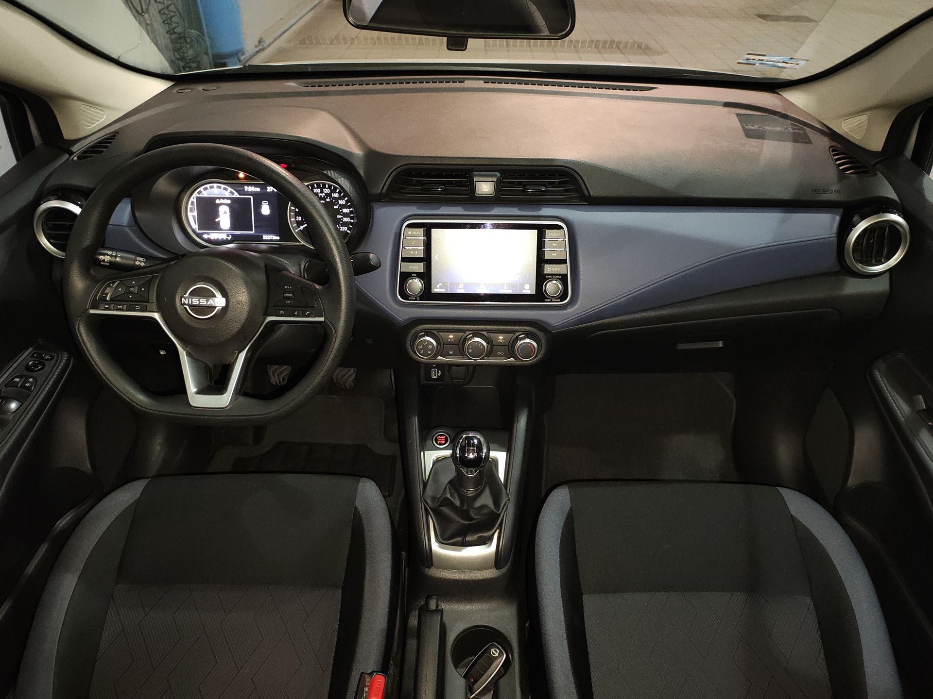 2023 Nissan VERSA ADVANCE MT 23