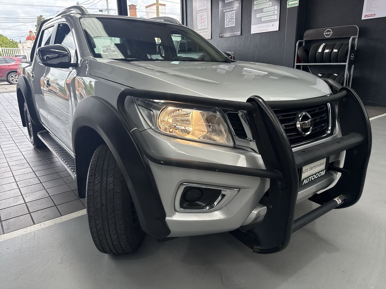 2020 Nissan FRONTIER LE TM AC