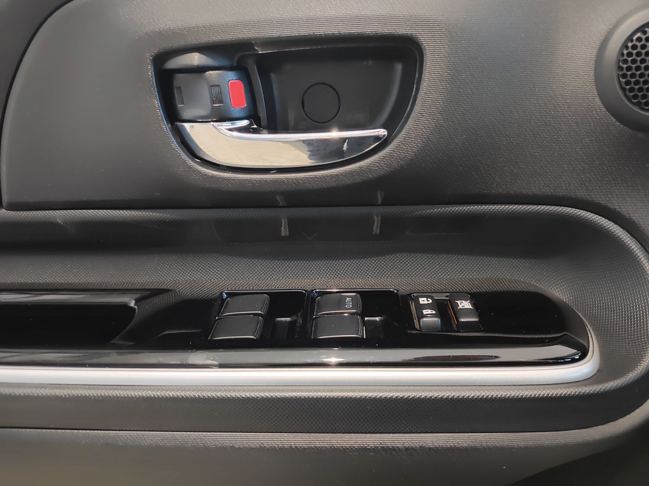 2019 Toyota PRIUS 1.5 HYBRID AUTO