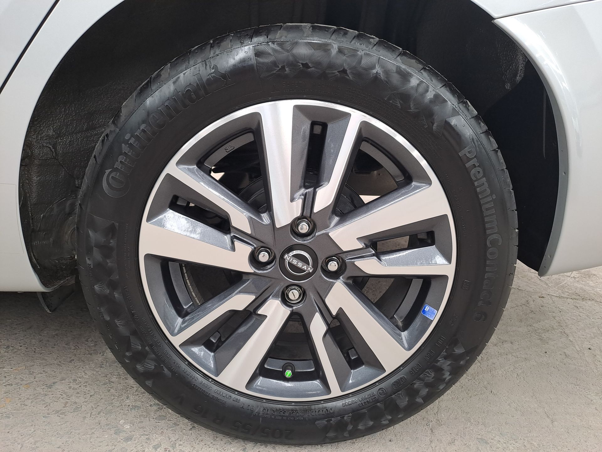 2024 Nissan VERSA ADVANCE CVT 24