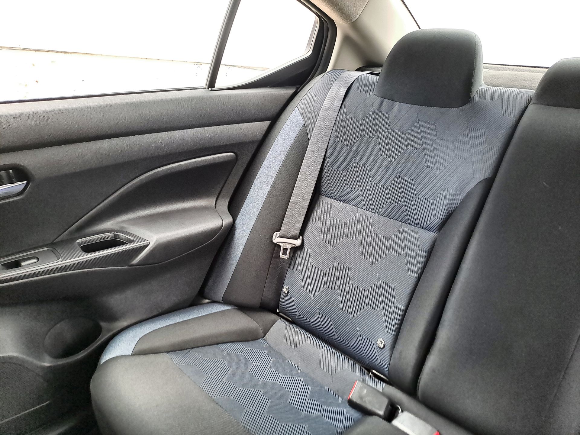 2023 Nissan VERSA ADVANCE CVT 23