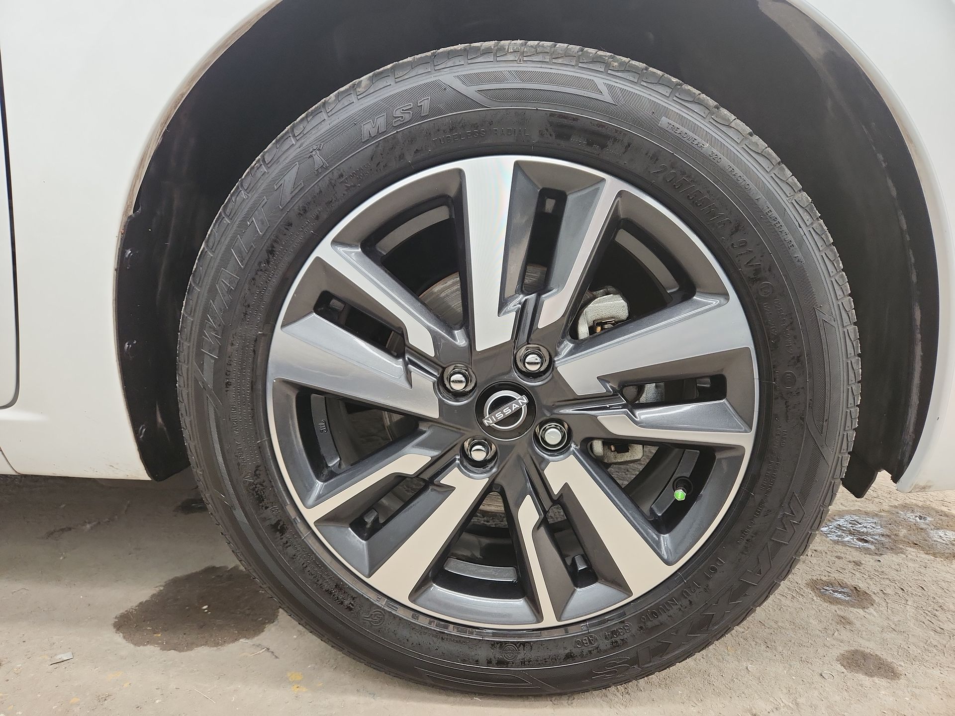 2024 Nissan VERSA ADVANCE MT 24