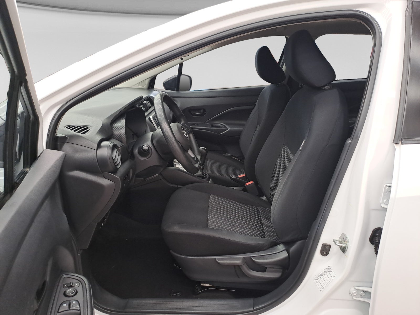 2023 Nissan VERSA VERSA SENSE MT