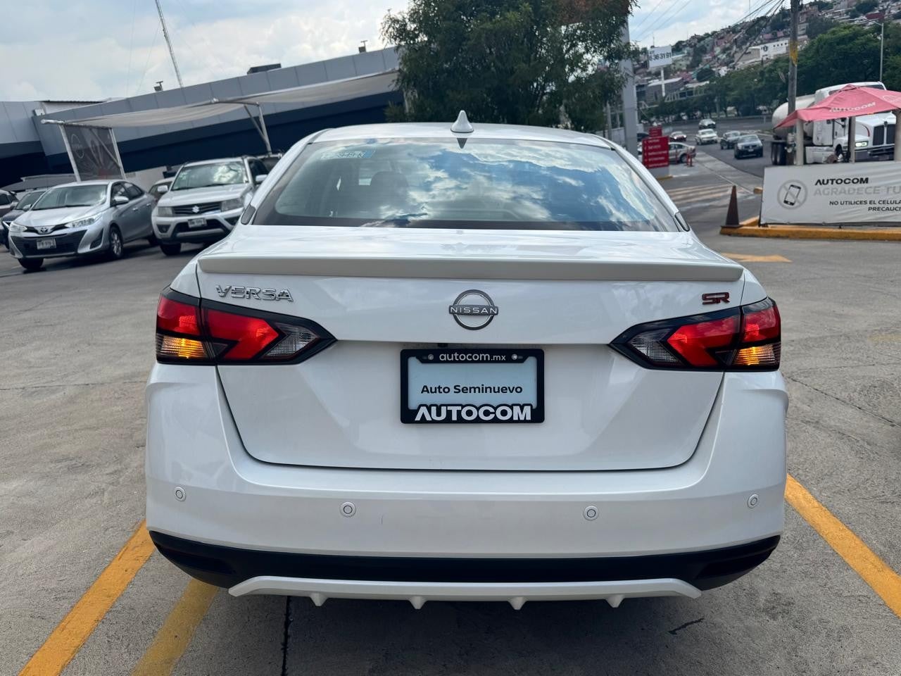 2025 Nissan VERSA VERSA SR CVT