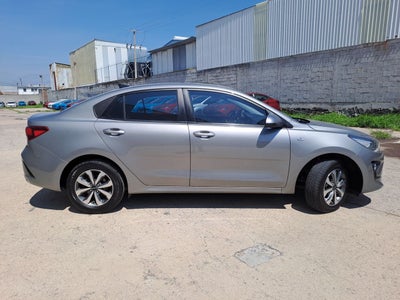 2022 Kia RIO LX TM