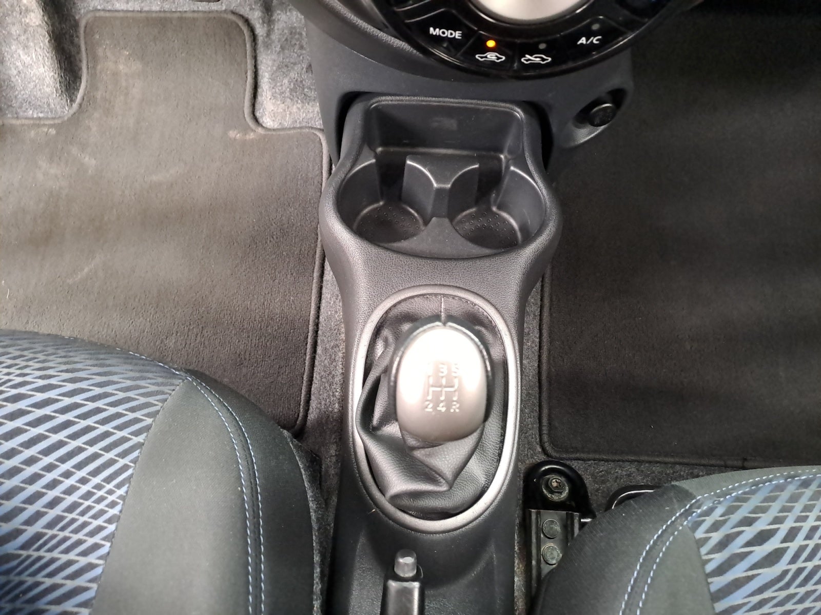 2018 Nissan MARCH SR NAVI TM
