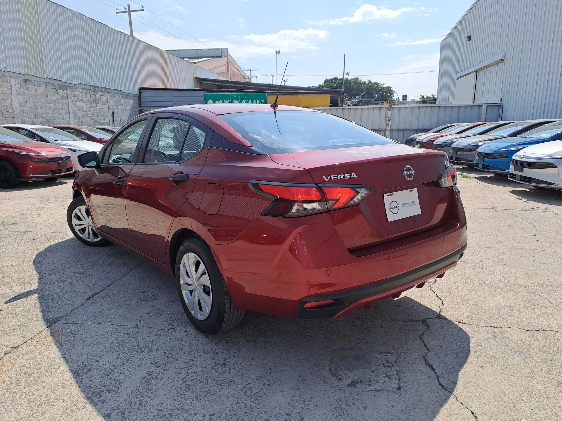 2023 Nissan VERSA SENSE MT 23