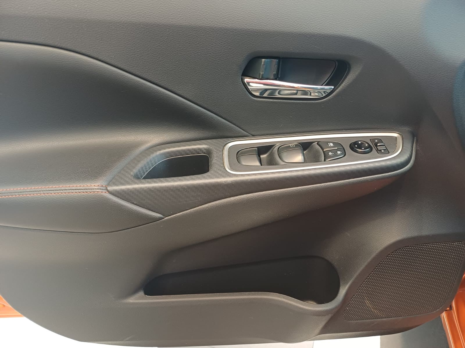 2024 Nissan VERSA ADVANCE CVT 24