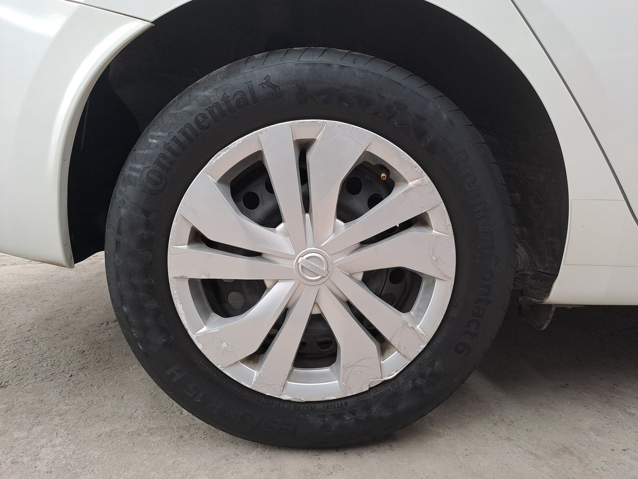 2020 Nissan VERSA SENSE CVT