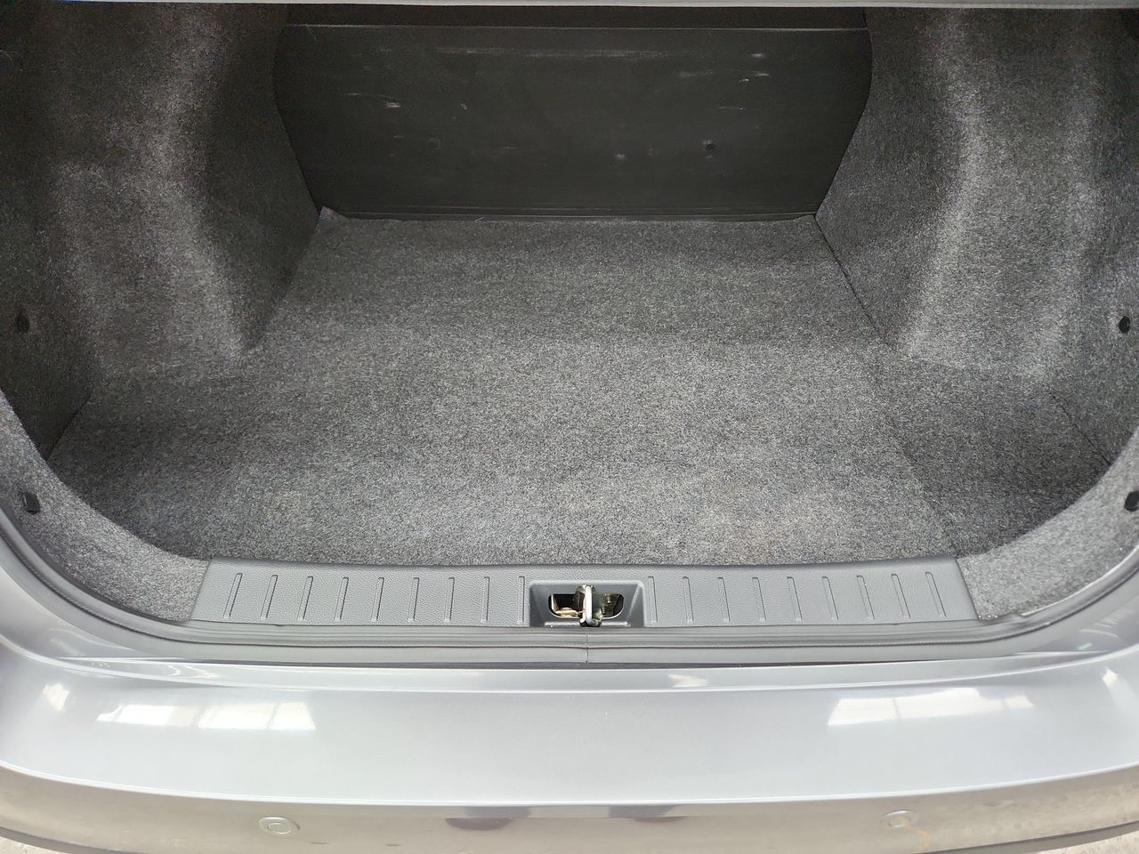 2021 Nissan VERSA SENSE MT 21