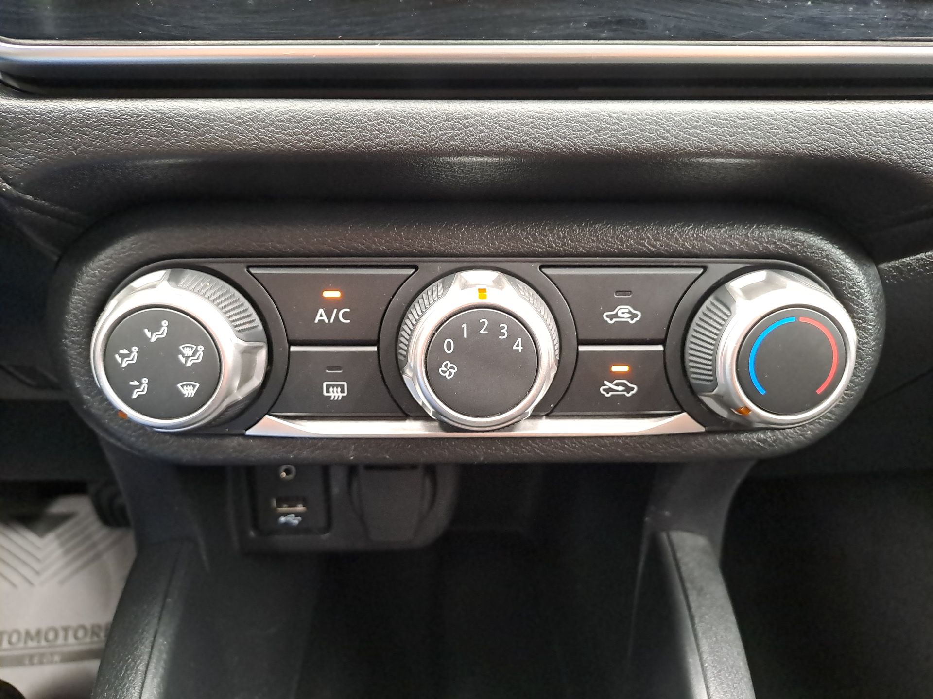 2022 Nissan VERSA SENSE MT 22