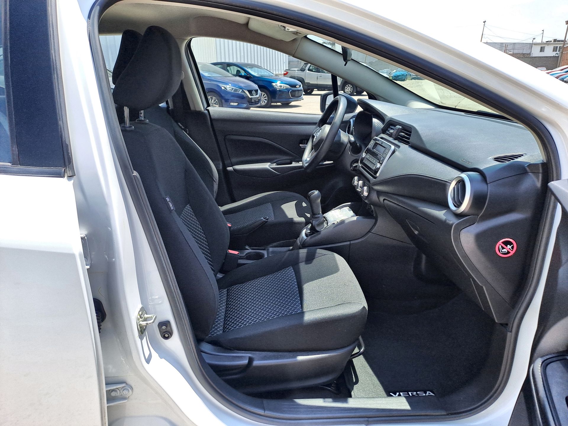 2022 Nissan VERSA SENSE MT 22