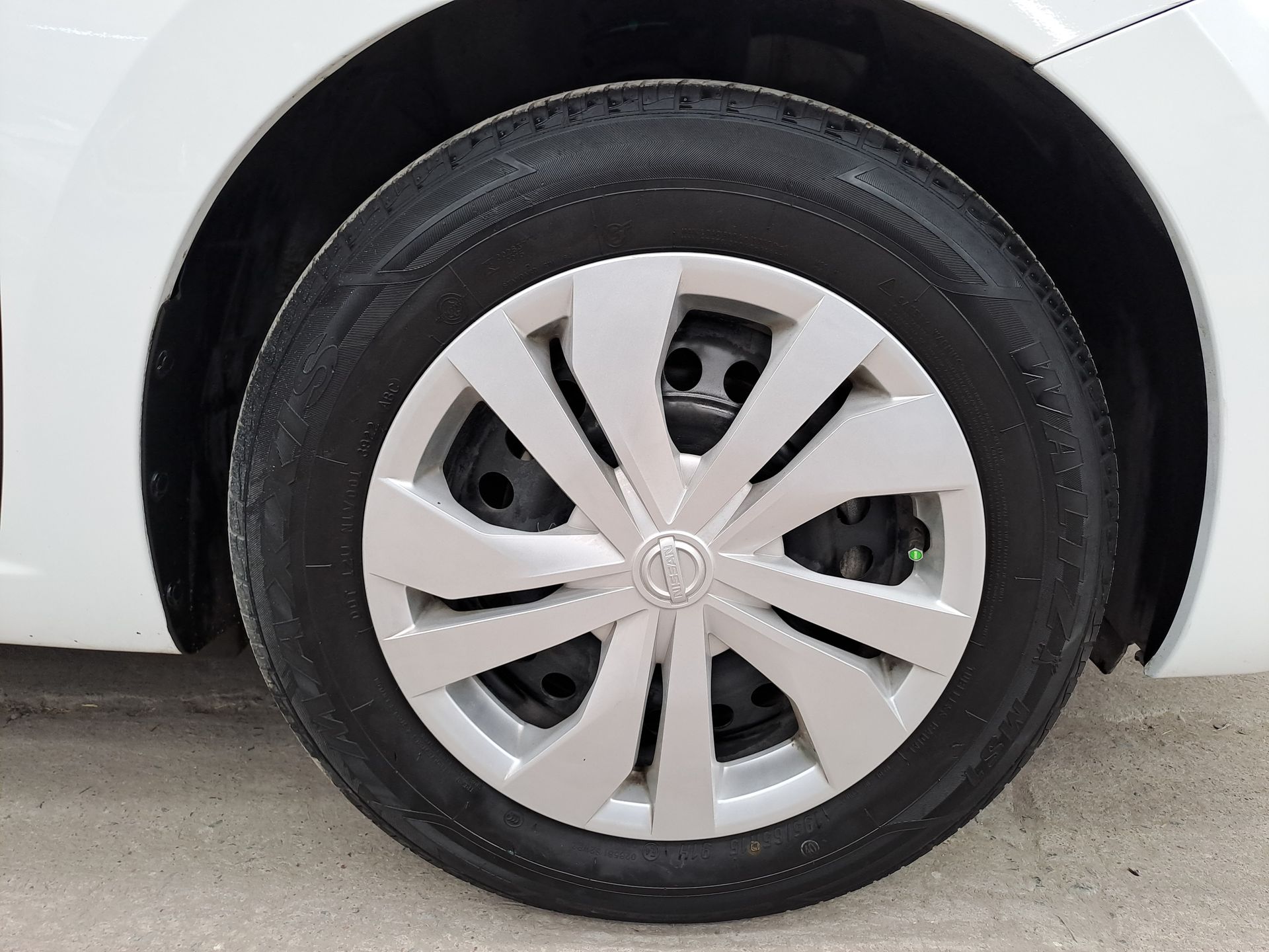 2022 Nissan VERSA SENSE MT 22