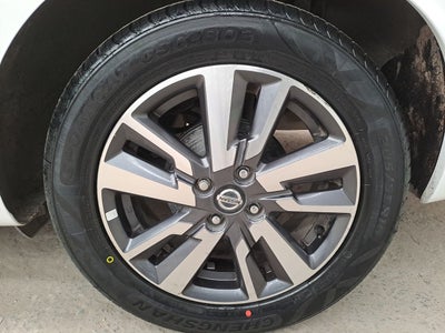 2020 Nissan VERSA ADVANCE CVT