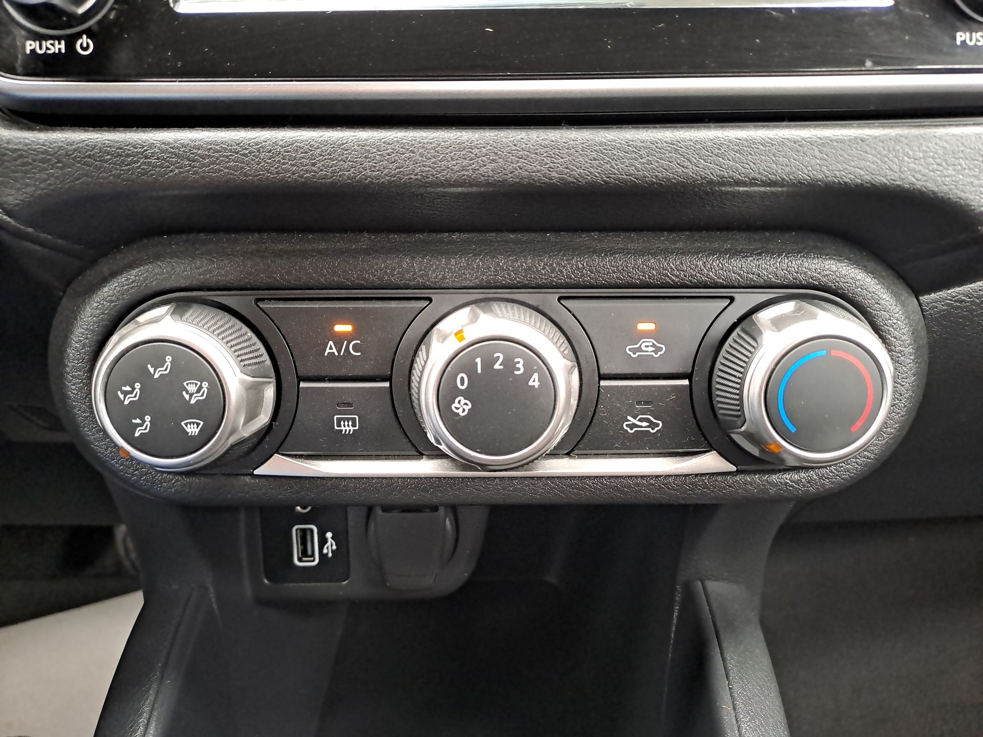 2024 Nissan VERSA SENSE MT 24