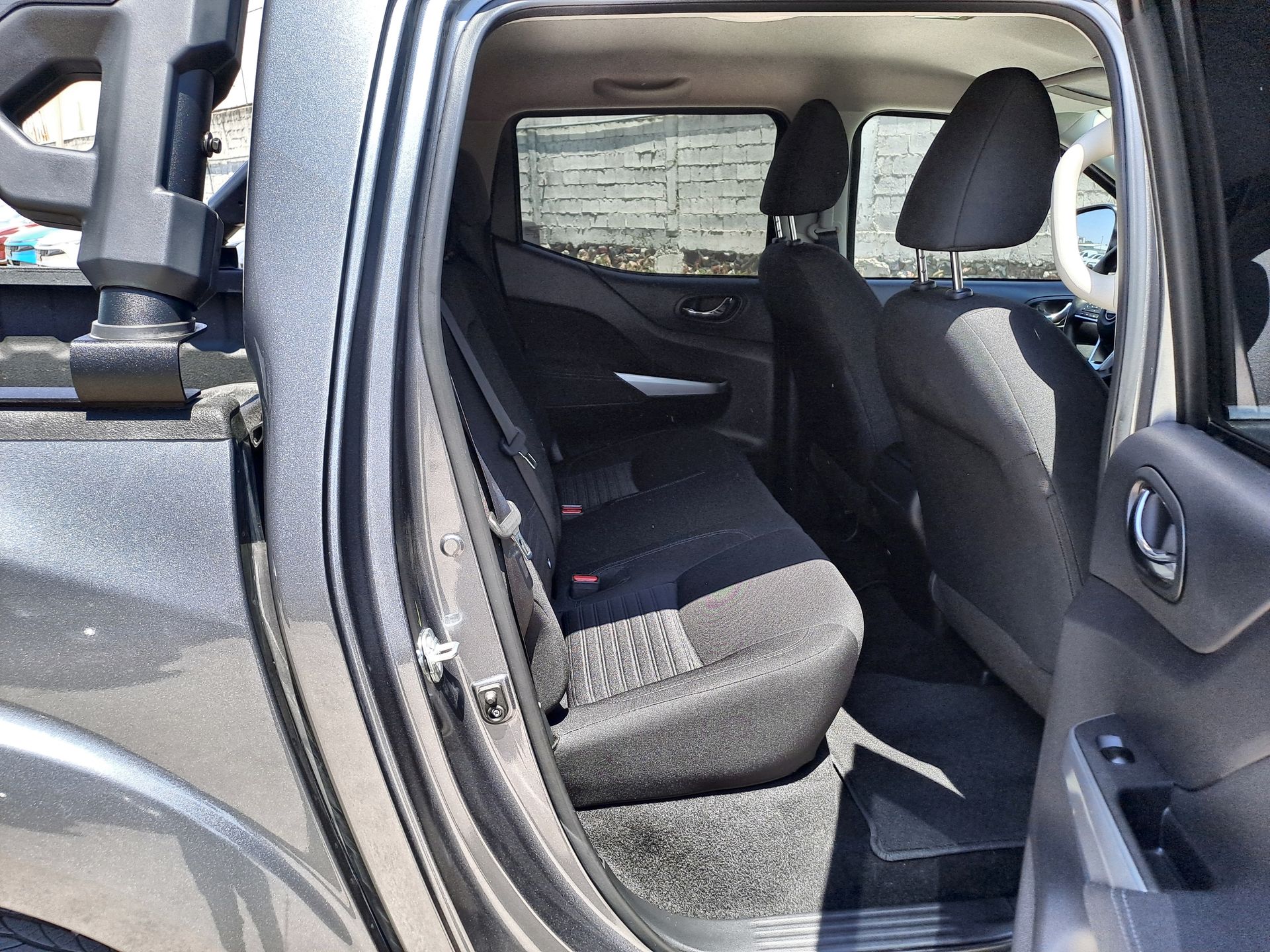 2024 Nissan FRONTIER FRONTIER LE TA 24