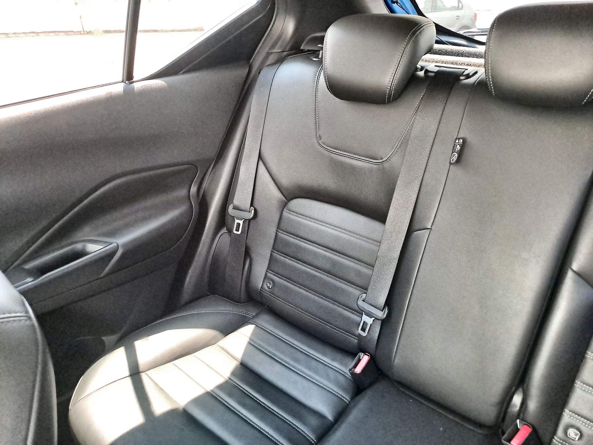2024 Nissan KICKS PLATINUM BI-TONO 1.6 LTS CVT 24