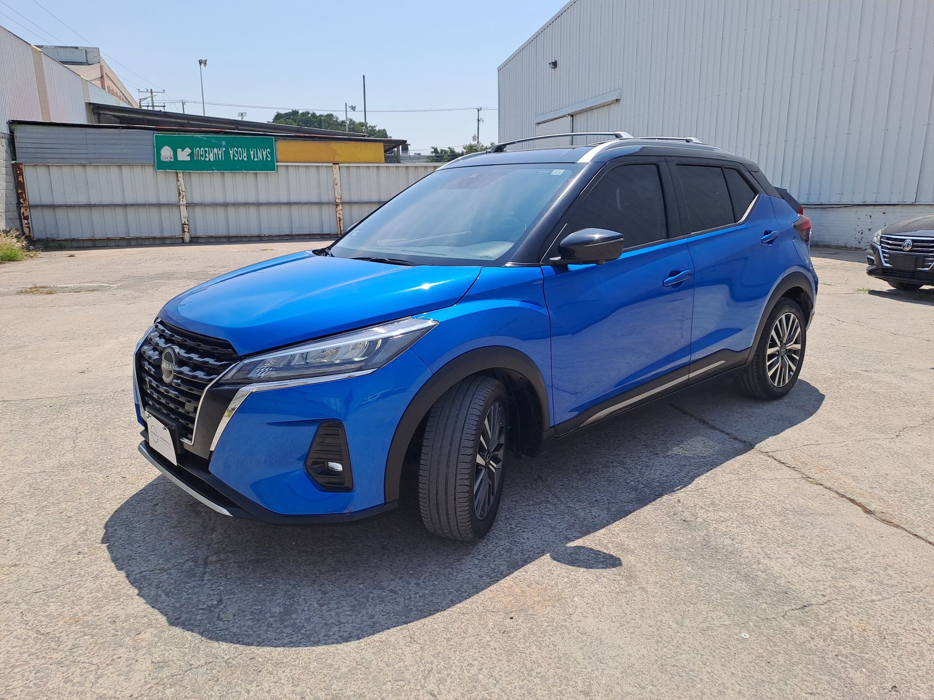 2024 Nissan KICKS PLATINUM BI-TONO 1.6 LTS CVT 24