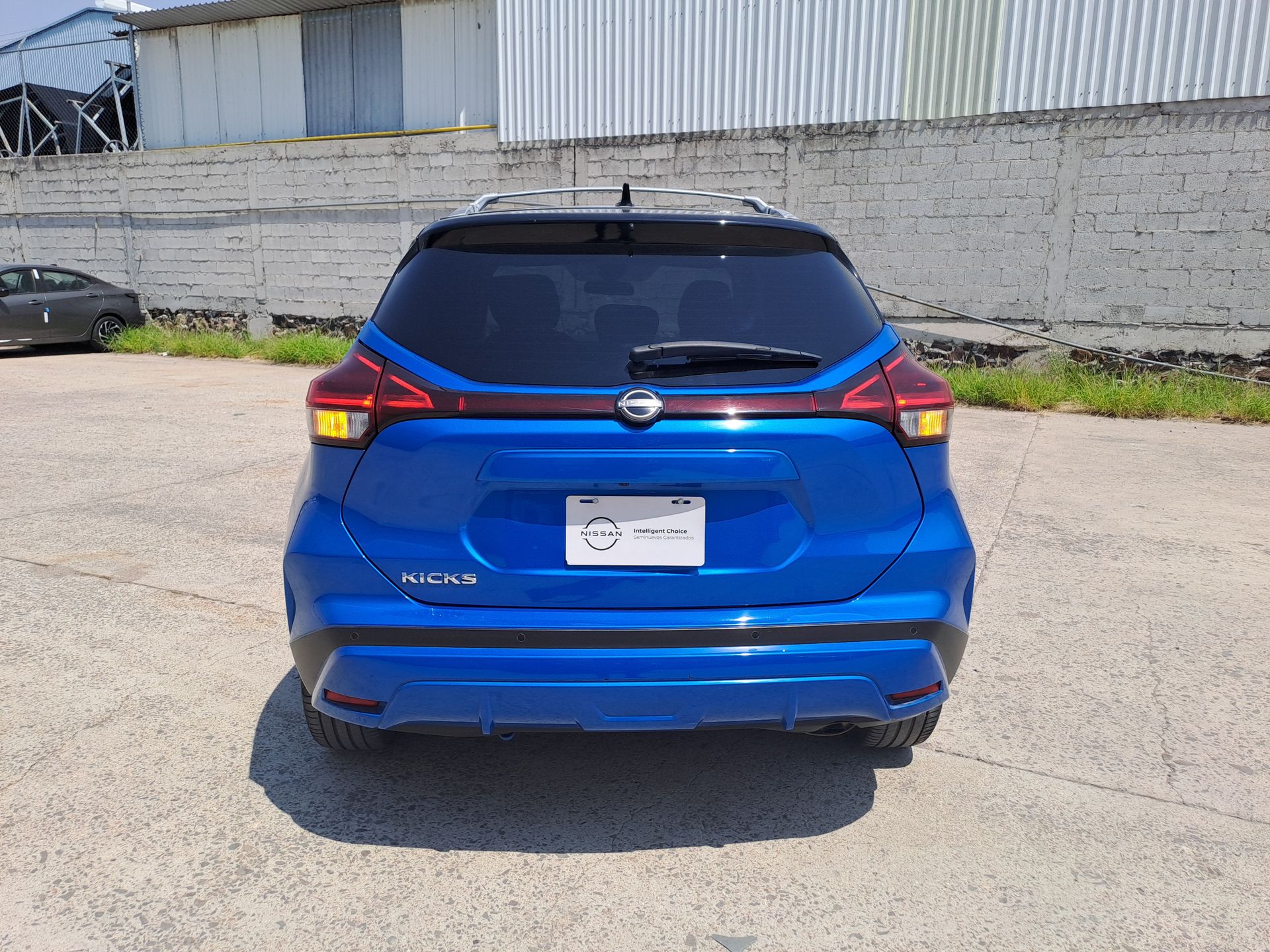 2024 Nissan KICKS PLATINUM BI-TONO 1.6 LTS CVT 24