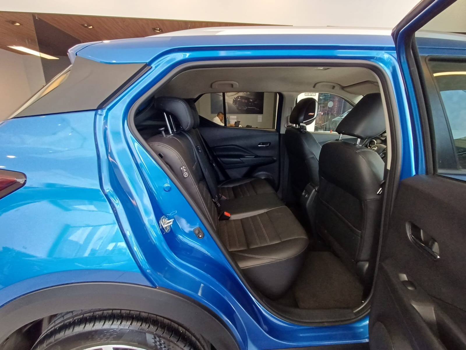 2023 Nissan KICKS PLATINUM 1.6 LTS CVT 23